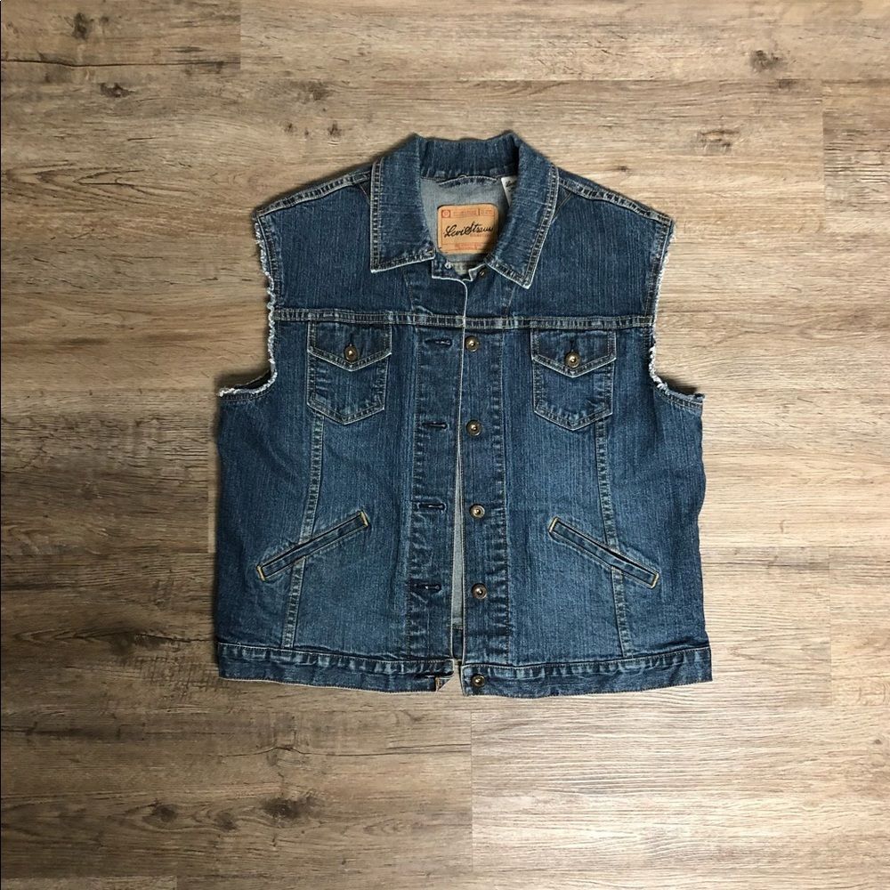 Levi Strauss Jean Vest, Women’s Original Trucker Vest Size XL 16-18